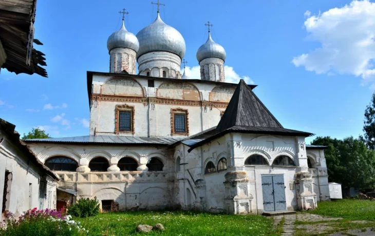 Знаменский собор в Новгороде: история и особенности Знаменский собор в Новгороде: история и особенности