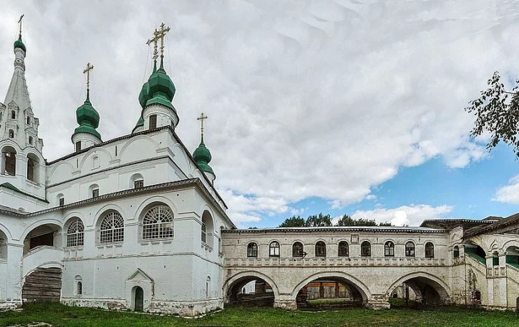 Михайло-Архангельский монастырь в Великом Устюге